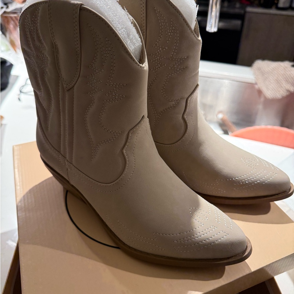 NEW Womens Sand Western Ankle Cowboy Boots